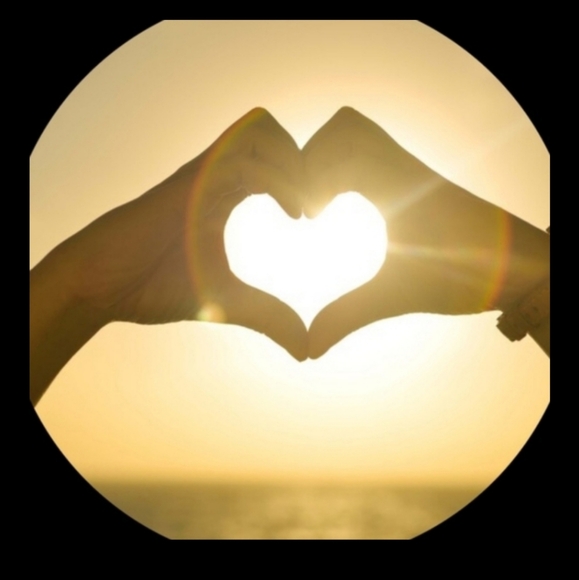 LIKE TO BE NOTIFIED WHEN I'M LIVE - Picture 3 of 16